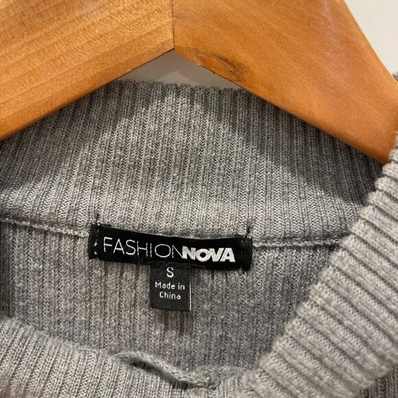 FASHION NOVA Cropped Ribbed Sweater - Picture 5 of 7